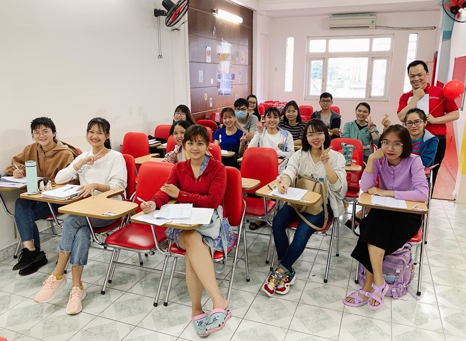 Trung tâm học tiếng Anh cho người đi làm nào tốt? Bí quyết chọn nơi uy tín chất lượng.