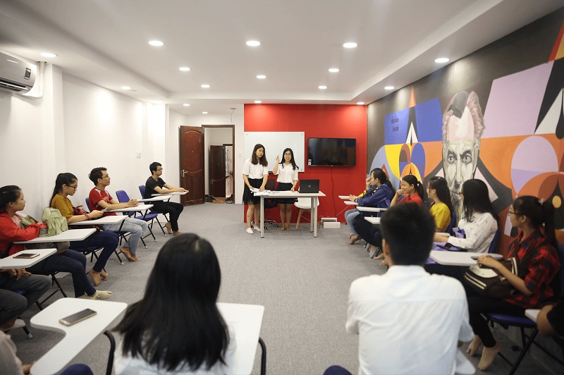 Học tại trung tâm tiếng anh uy tín Hà Nội có cam kết đầu ra không
