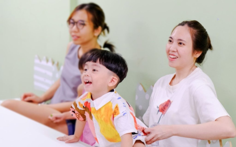 Kinh nghiệm chọn sách tiếng anh lớp 1 (Giúp bé yêu thích học ngoại ngữ từ nhỏ)
