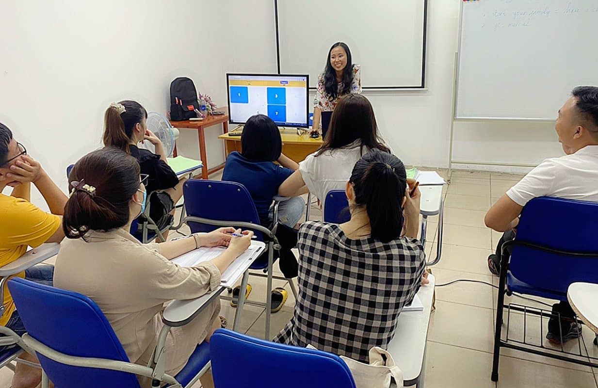 Tìm lớp học tiếng Anh cho người đi làm ở Bình Dương? Đừng bỏ qua các gợi ý này.