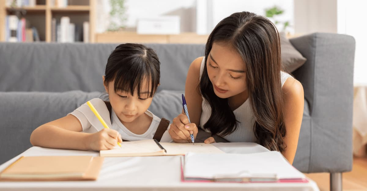 Dạy tiếng anh lớp 3 tập 1 cho bé tại nhà? Ba mẹ cần biết những điều này.