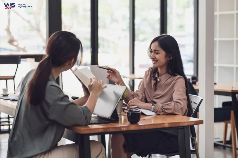 Sai lầm thường gặp khi chọn trung tâm dạy tiếng anh giao tiếp? Bí quyết tránh mất tiền oan.