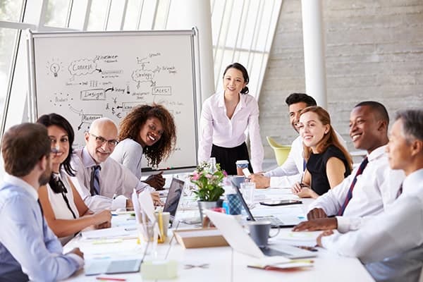 Review khóa học tiếng anh online cho người đi làm: Đừng bỏ qua 4 lưu ý quan trọng này.