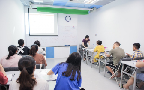 Trung tâm tiếng Anh uy tín TPHCM: Cam kết đầu ra chất lượng!