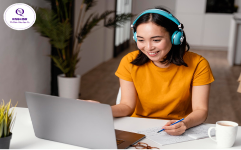 Học giao tiếp tiếng anh online với người nước ngoài có khó không? Mấy mẹo này giúp bạn tự tin.