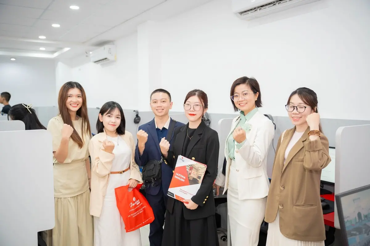 Cách học tiếng anh cho người lớn tuổi tphcm hiệu quả? 3 mẹo đơn giản giúp bạn tiến bộ nhanh.