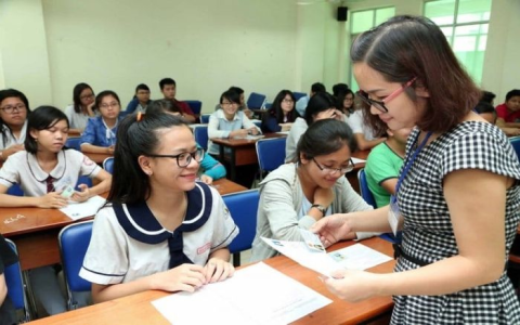 Trung tâm tiếng Anh cho sinh viên TPHCM học phí ra sao? Tìm nơi học tốt giá phải chăng.