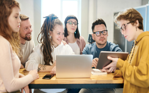 Học từ vựng tiếng anh online miễn phí ở đâu tốt? Top 5 trang web dễ dùng nhất!