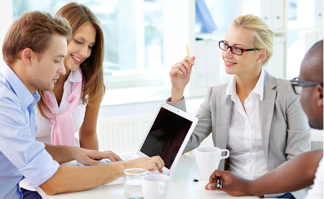 Luyện tiếng Anh giao tiếp online hiệu quả: Bật mí 3 bí quyết đơn giản!
