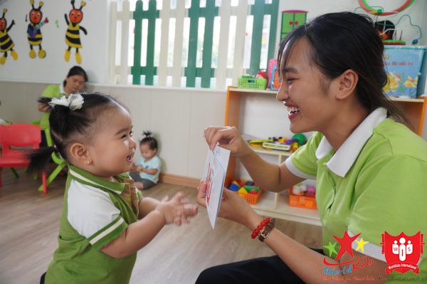 Cách tạo thói quen học tiếng Anh cho bé? 3 hoạt động vui nhộn hàng ngày