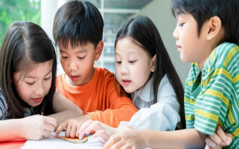 Phương pháp dạy tiếng Anh cho bé tiểu học nhanh giao tiếp tốt hơn