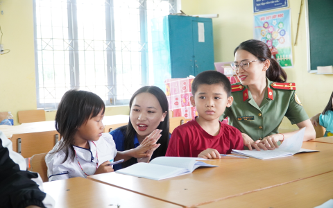 học tiếng anh cho người lớn tuổi tphcm miễn phí? Tìm lớp chất lượng không tốn tiền!