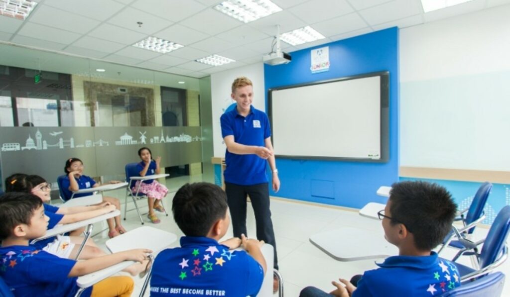So sánh học phí các trung tâm tiếng Anh ở TPHCM mới nhất
