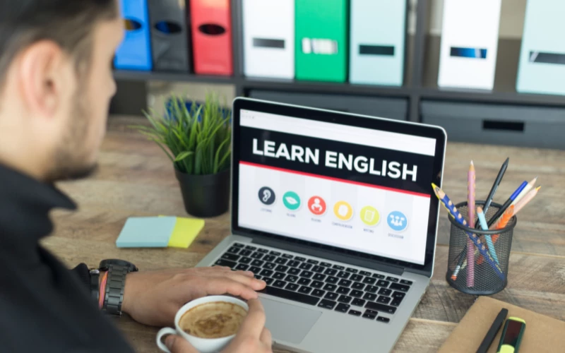 Học tiếng anh online ở trang uy tín có hiệu quả không? Khám phá 3 lợi ích vượt trội!