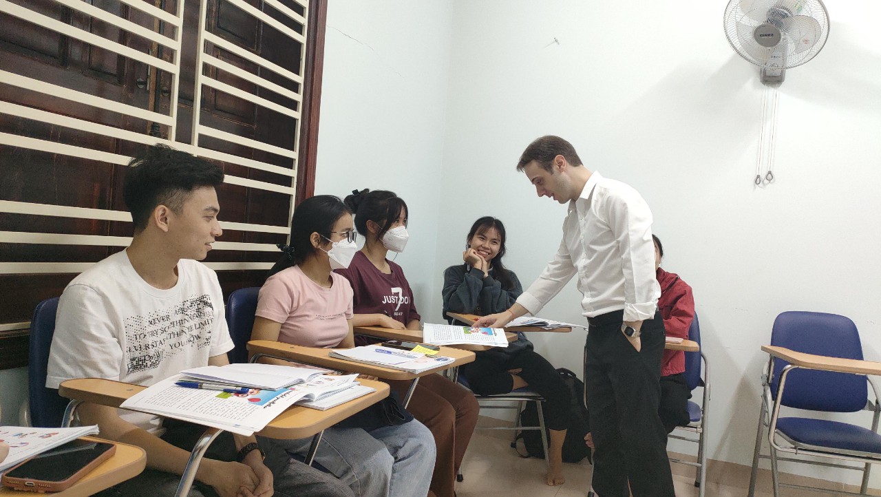 địa điểm học tiếng anh giao tiếp ở biên hòa được học viên tin tưởng